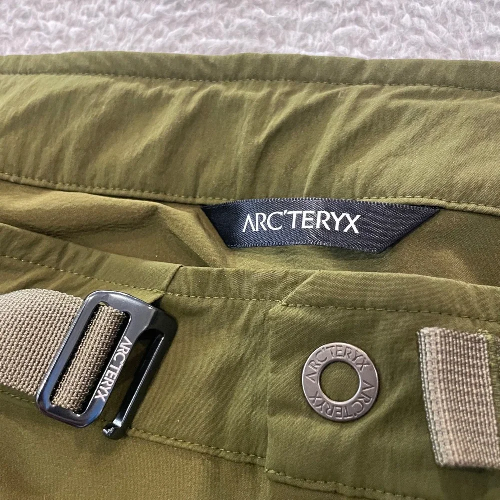 Arc'teryx Lefroy Hiking Pants Mens 34x30 Green Belted Nylon Lightweight